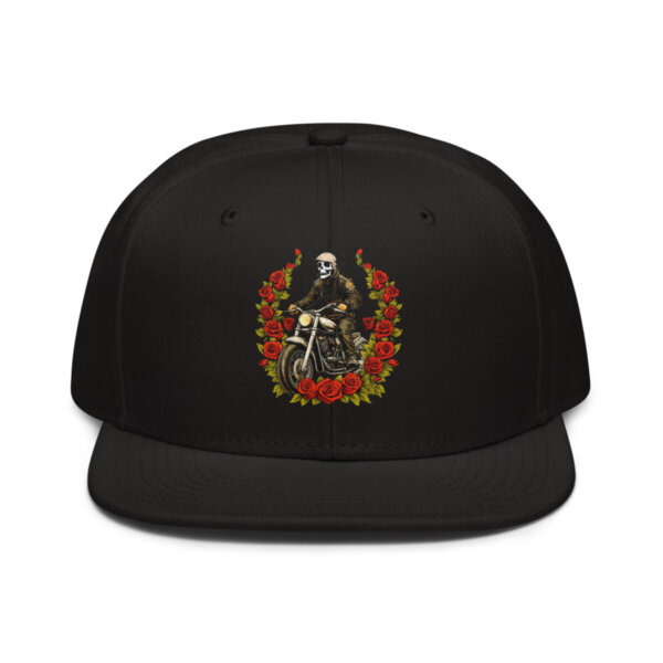 Skull Bloom Snapback Cap Schwarz